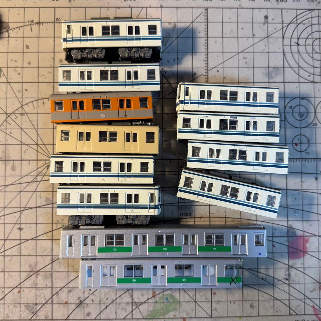 Bトレインショーティー 改造途中品 Osaka Metro 10A系・20系 - メルカリ