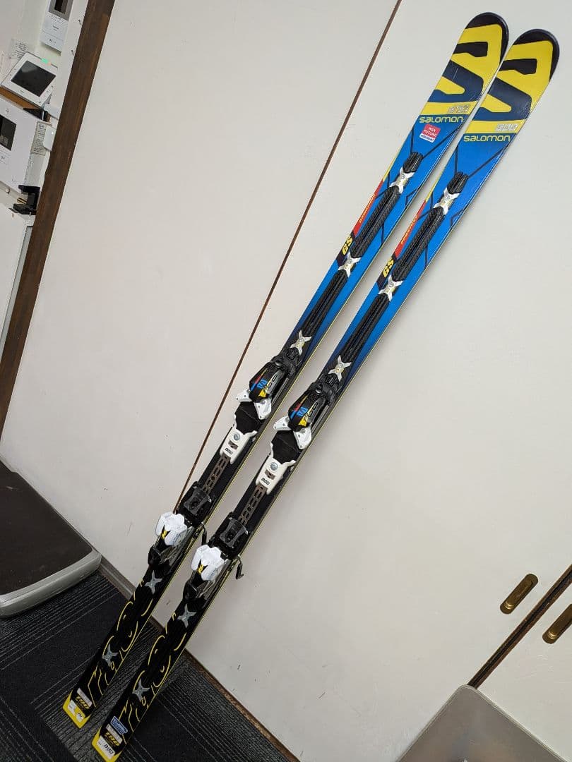 値下げSalomon GS POWER LINE 190cm スキー板 青/黄 SALOMON（サロモン） 2013モデルSALOMON GS LAB JR POWERLINE+Z12SPEED