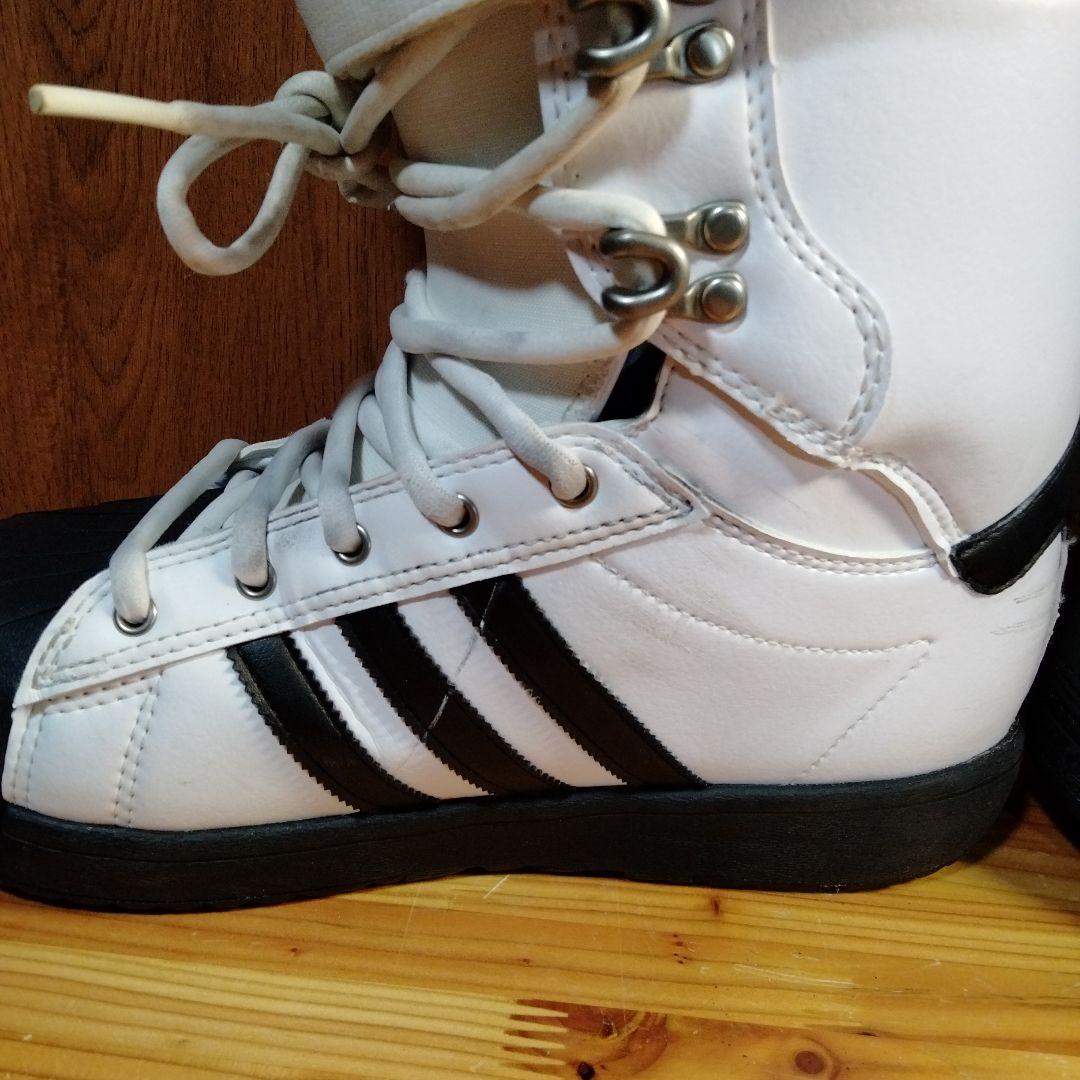 使用回数3回！ adidas スノーボードブーツ 送料無料 26050 - メルカリ