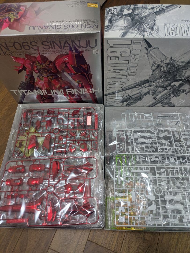 mg　ガンプラ　プレミアムバンダイ　チタニウムフィニッシュ