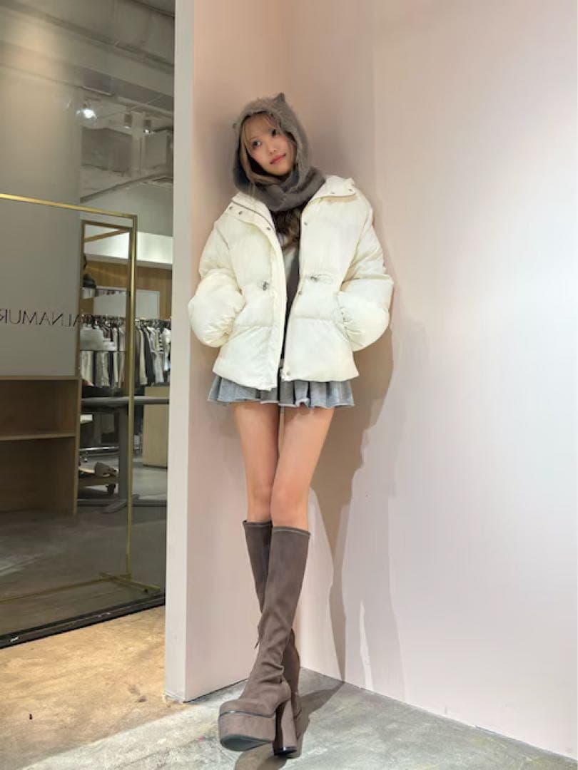 CALNAMUR パフショートバックリボンブルゾン ホワイト完売色 - メルカリ