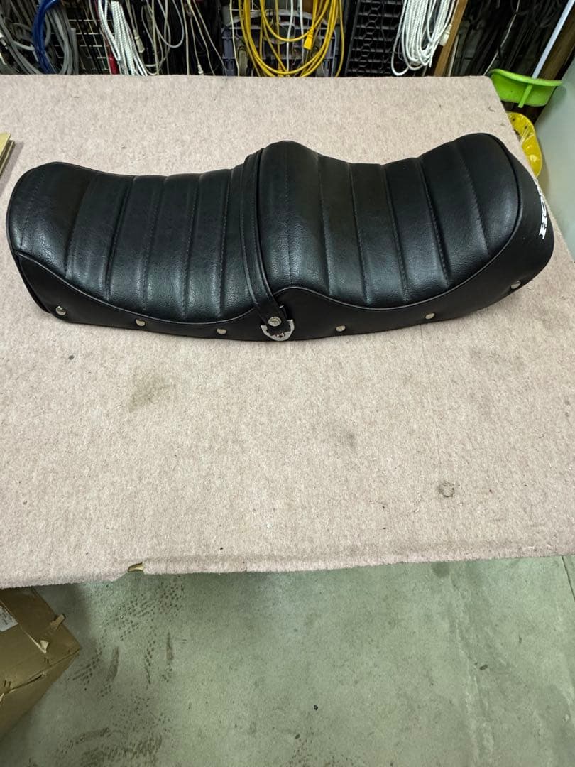 CB400F カワグチシート 藤森仕様 タックロール ヨンフォア 川口シート