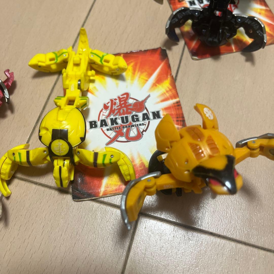 爆丸16体と交換用部品