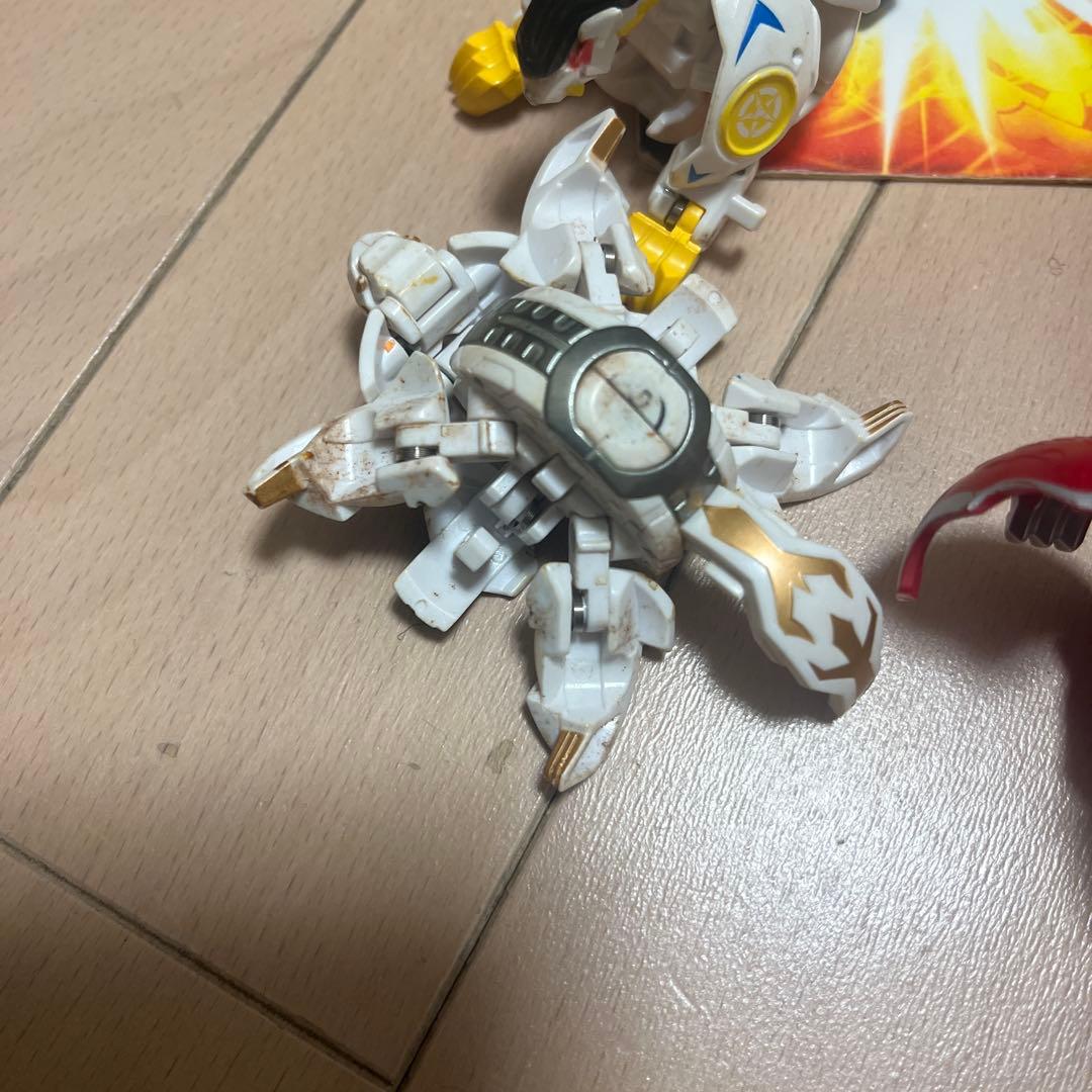 爆丸16体と交換用部品