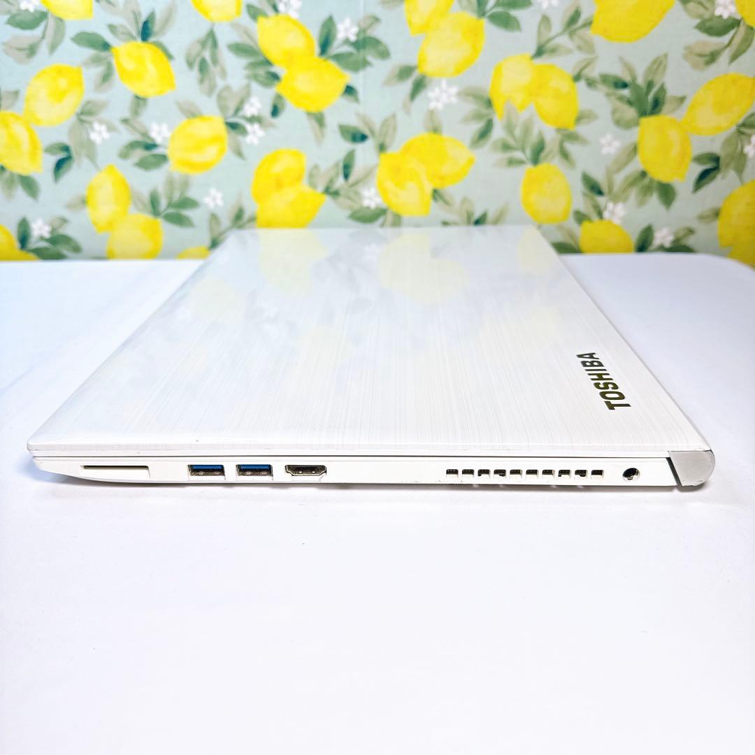 薄型＆真っ白が可愛い❤️ブルーレイ観れる❤️Corei5❤️Windows11❤️美品❤️