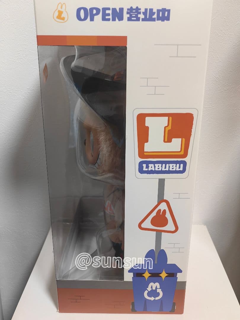 THE MONSTER LABUBU THE NAUGHTY CASHIER - メルカリ
