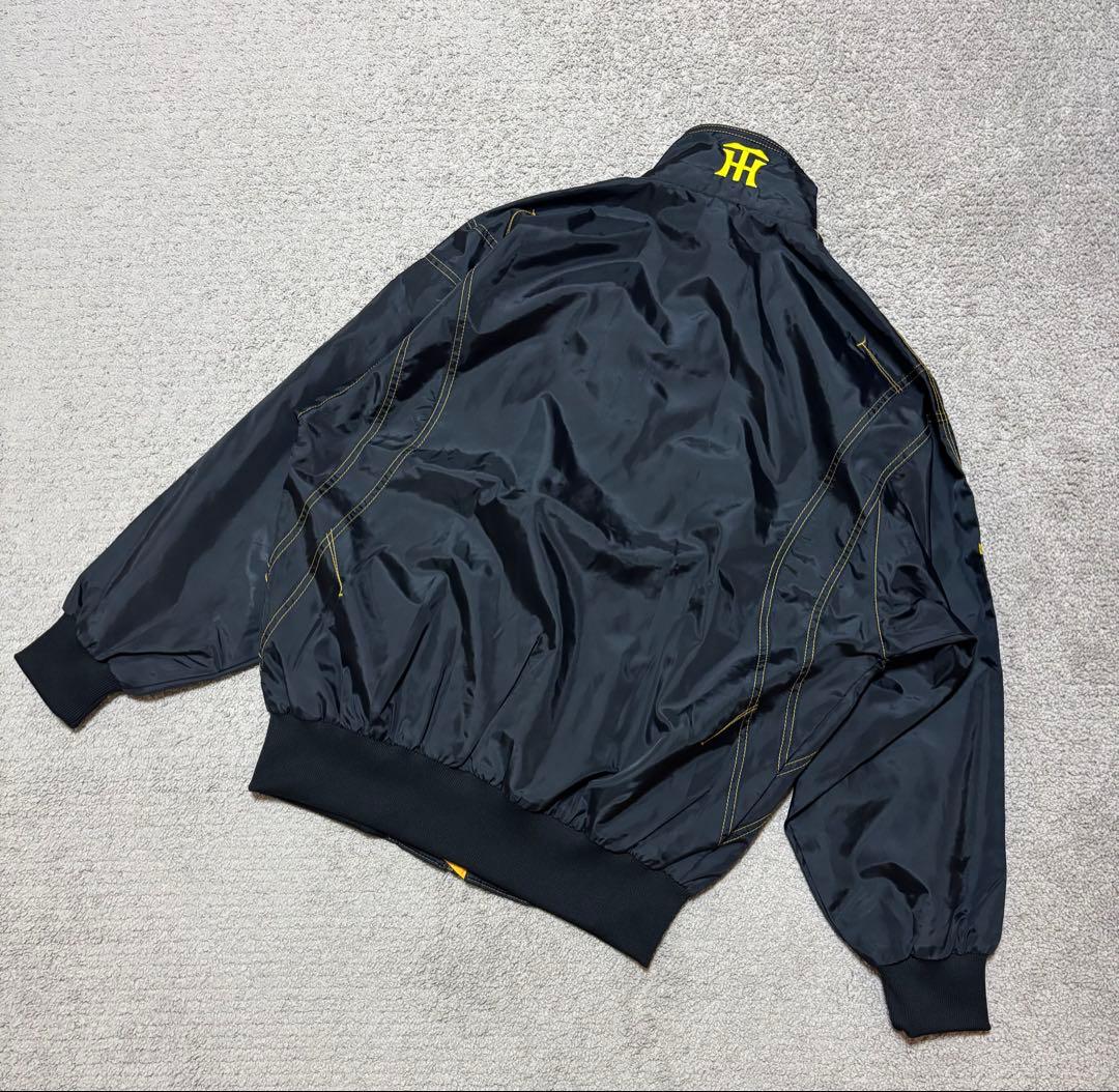 阪神タイガース デサント グランドコート スタジャン - メルカリ