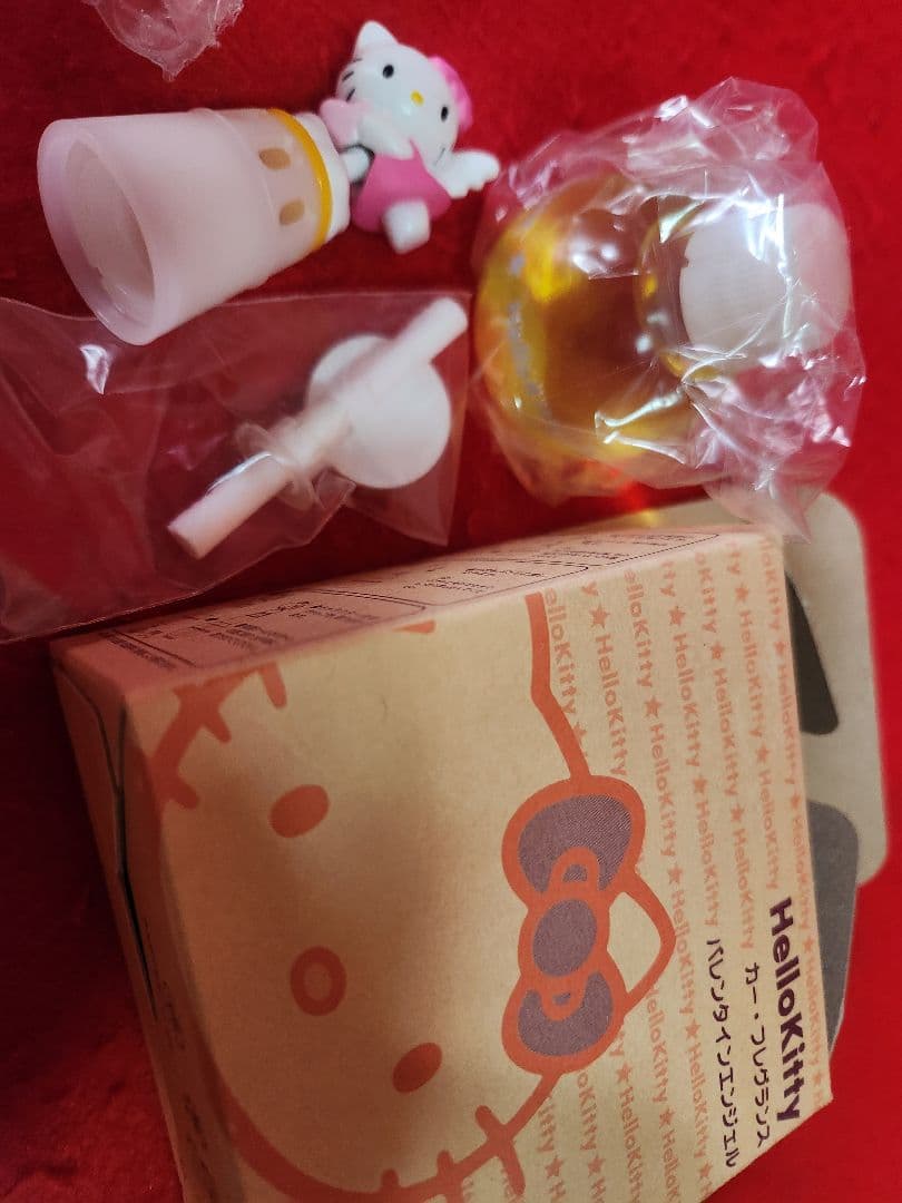 サンリオ　キティ　カー フレグランス　８種