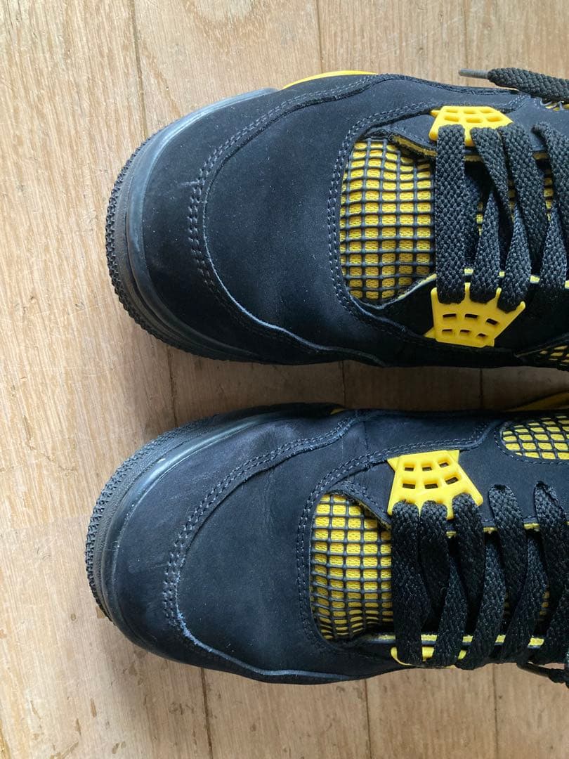 靴 Nike Air Jordan 4 Retro \"Thunder\"(2023)