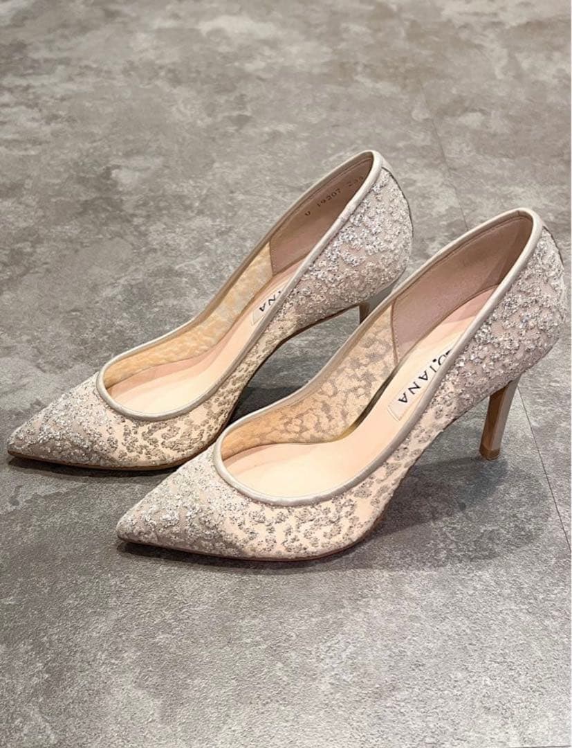 DIANA グリッターハイヒールプラチナ 23.5cm