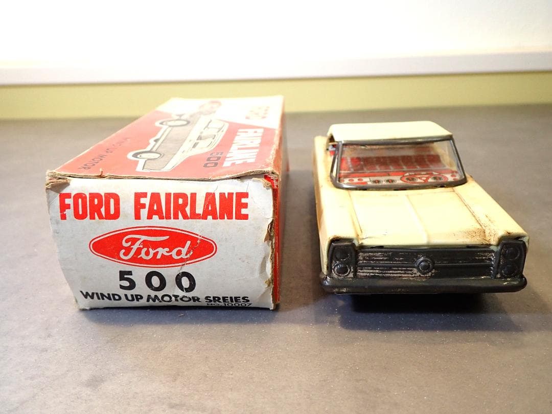 Ford Fairlane 500 ビンテージ当時物ブリキカー ネジ巻き前進