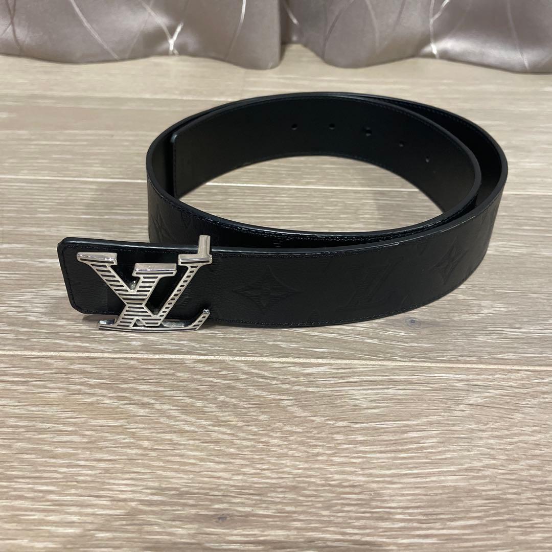 ヴィトン　ベルトM0717 ルイヴィトン スーパーコピー ベルト・LV シャドウ 40MMリバーシブル M0717