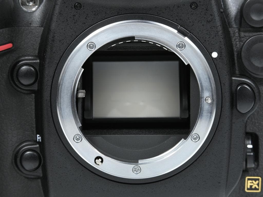 【超美品】 ニコン　Nikon D700 ボディ 《バッテリーパック付》