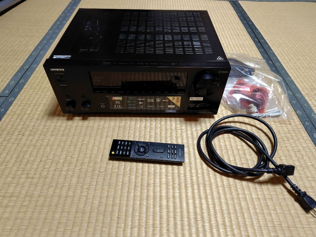 ONKYO AVアンプ 7.2ch THX認証　tx-nr686