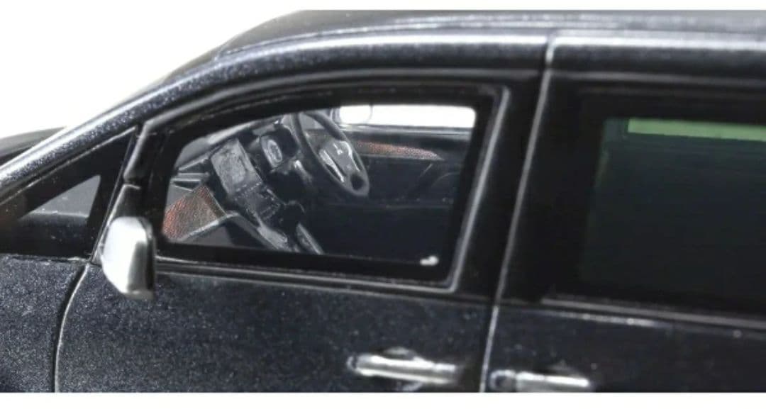 京商オリジナル　1/43 三菱 デリカ D:5 (グレー)（ホワイト）２台セット