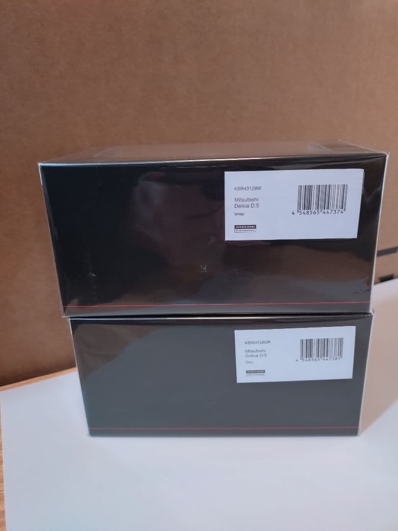 京商オリジナル　1/43 三菱 デリカ D:5 (グレー)（ホワイト）２台セット