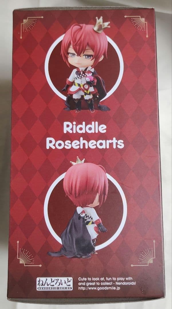 【未開封】　リドル・ローズハート　ねんどろいど　特典缶バッジ付　ツイステ