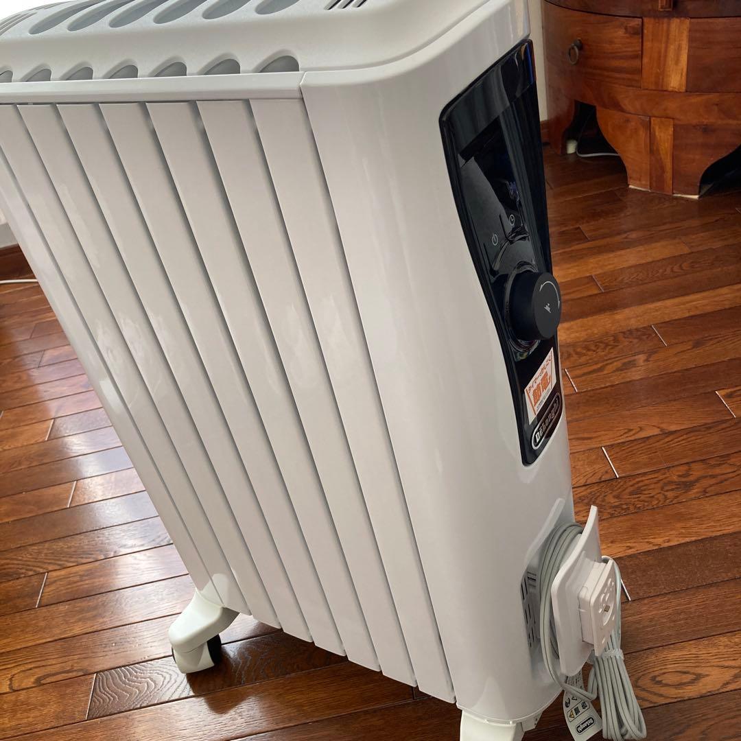 【新品未使用半額】DeLonghi RHJ65L0712デロンギオイルヒーター 新品未使用半額】DeLonghi RHJ65L0712デロンギオイルヒーター - メルカリ