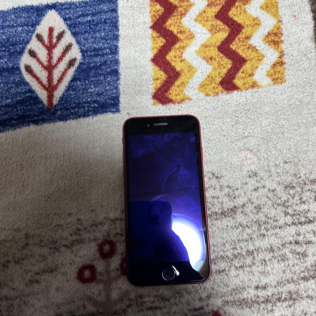 Apple iPhone 8レッド本体 Apple、iPhone 8 および iPhone 8 Plus (PRODUCT)RED Special Edition