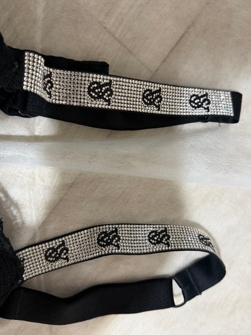 Victoria's Secret 新品 ストーンストラップ レースブラ 34A - メルカリ