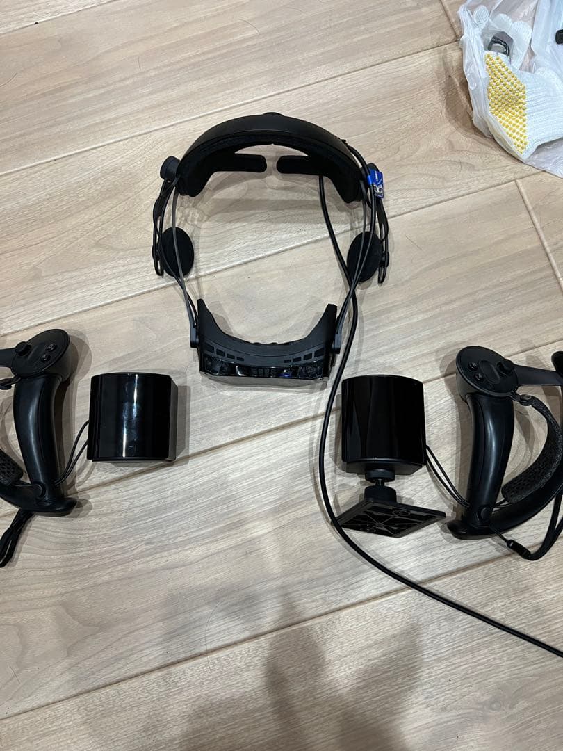 beyond 2とindexコントローラーとベースステーション2.0 Bigscreen Beyond 2 で始める Lighthouse 生活｜もふぞう