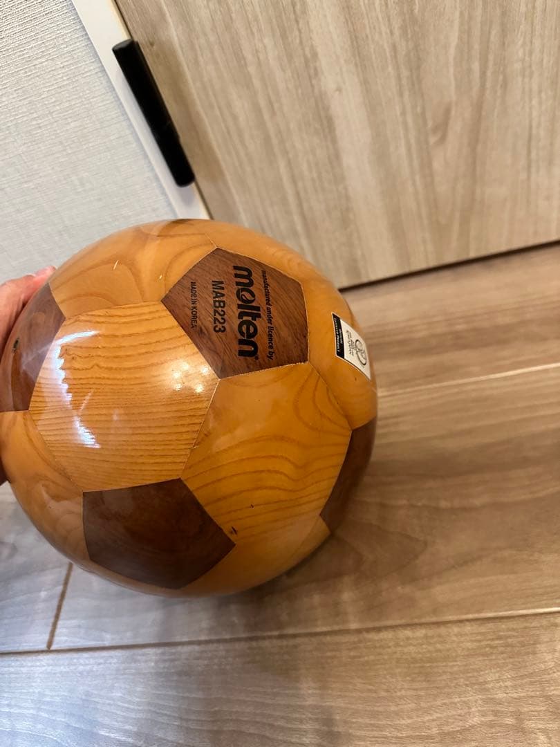 希少FIFA2002年日韓ワールドカップ木製サッカーボールmolten/5号