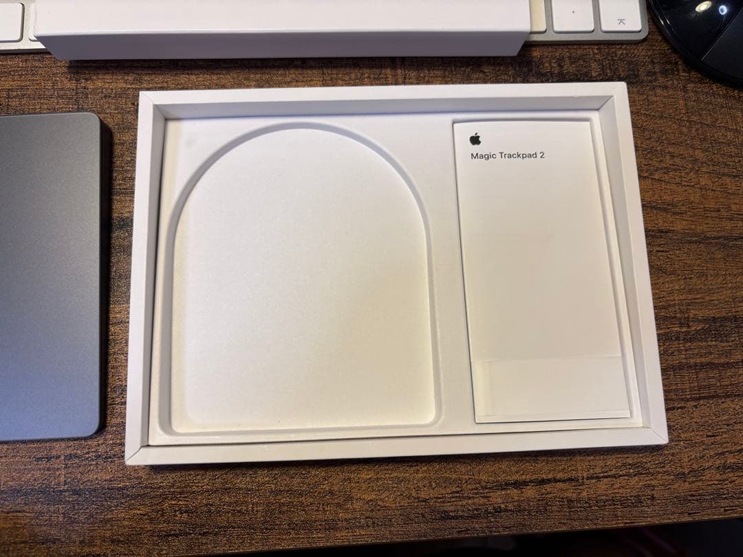 Magic Trackpad 2 スペースグレー - メルカリ