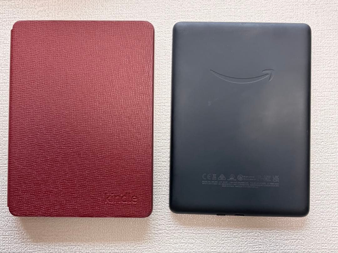 Amazon Paperwhite 6.8インチ 純正革ケース付き Amazon.com: Case for 6.8