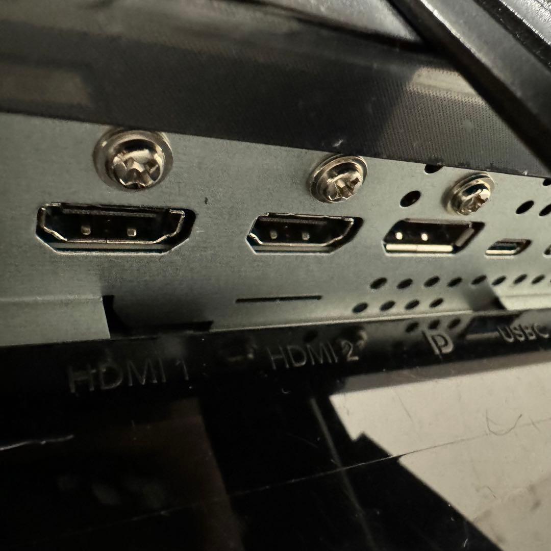 即日受渡❣️全国送料込フィリップス4K 4画面出力43型モニター 臨場