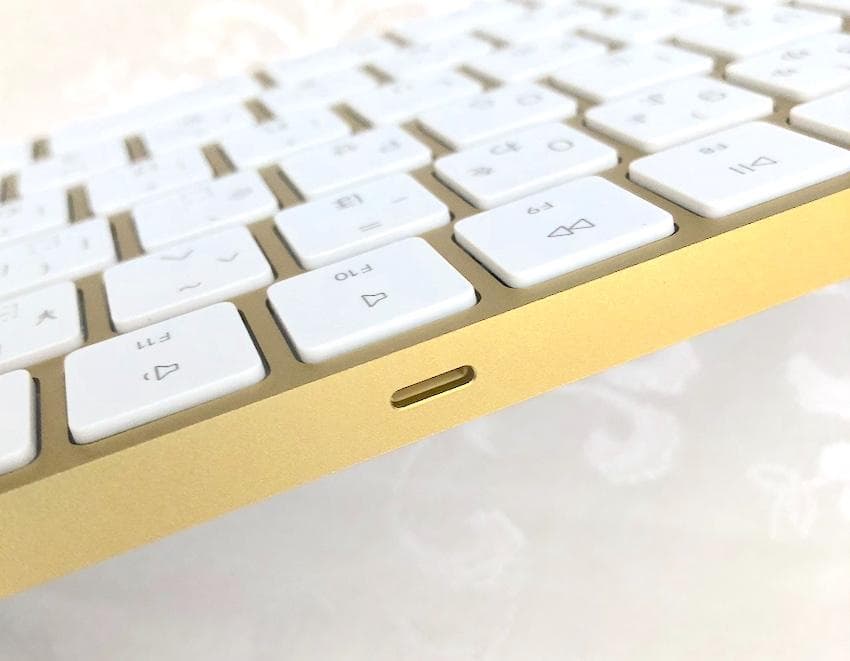 極上優良品｜限定｜イエロー｜TOUCH ID｜MAGIC KEYBOARD｜純正 - メルカリ