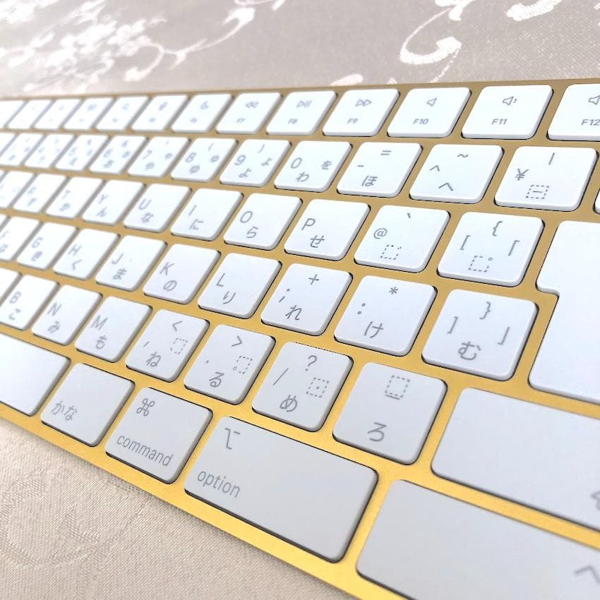 極上優良品｜限定｜イエロー｜TOUCH ID｜MAGIC KEYBOARD｜純正 - メルカリ