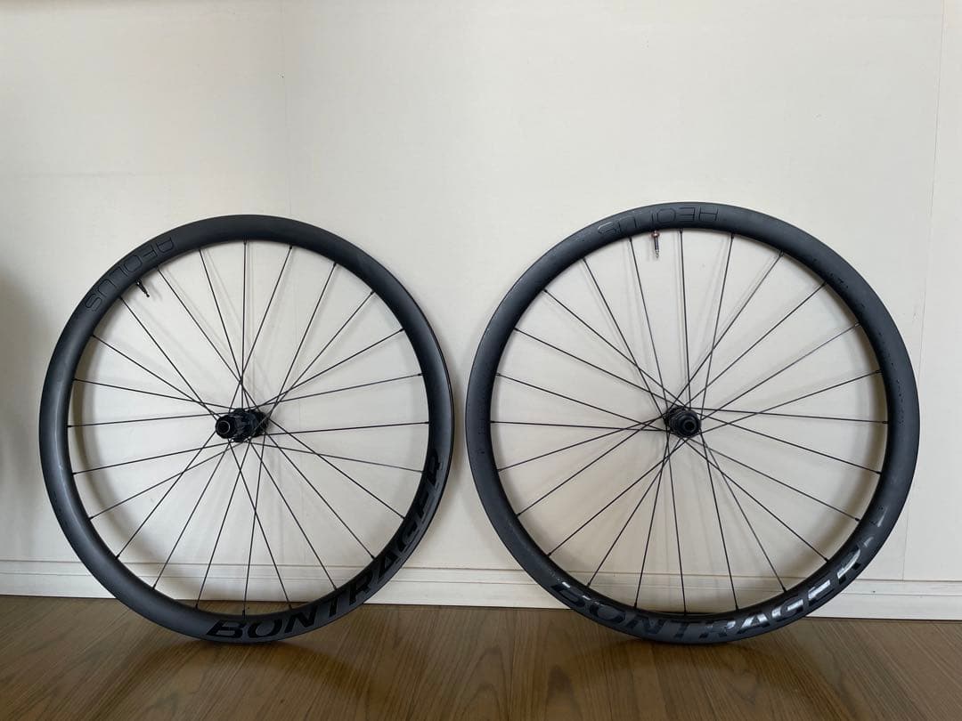 ボントレガー Aeolus Pro 37 TLR ディスク ロード ホイール