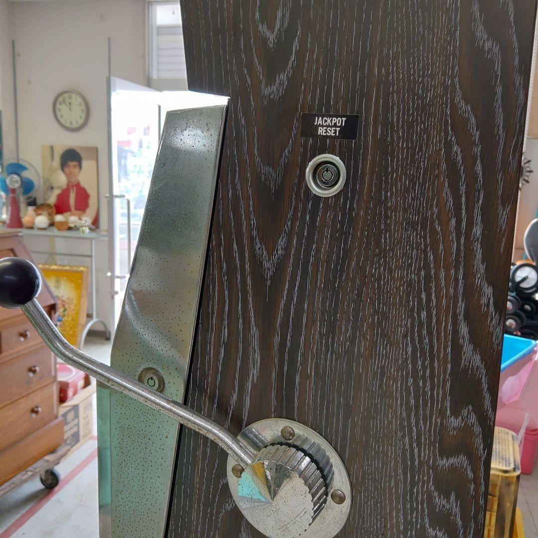 vintage UNIVERSAL スロットマシン TAITO当時物 屋内用