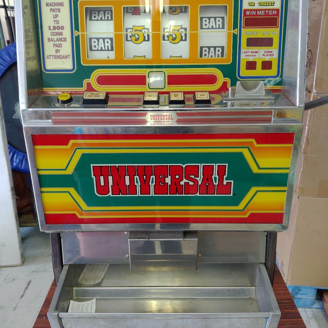 vintage UNIVERSAL スロットマシン TAITO当時物 屋内用