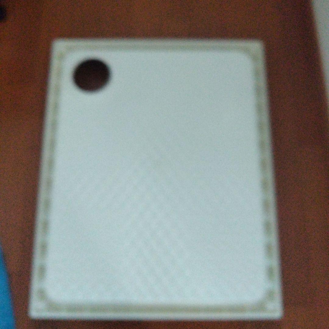 洗濯機用ホワイト排水トレイ