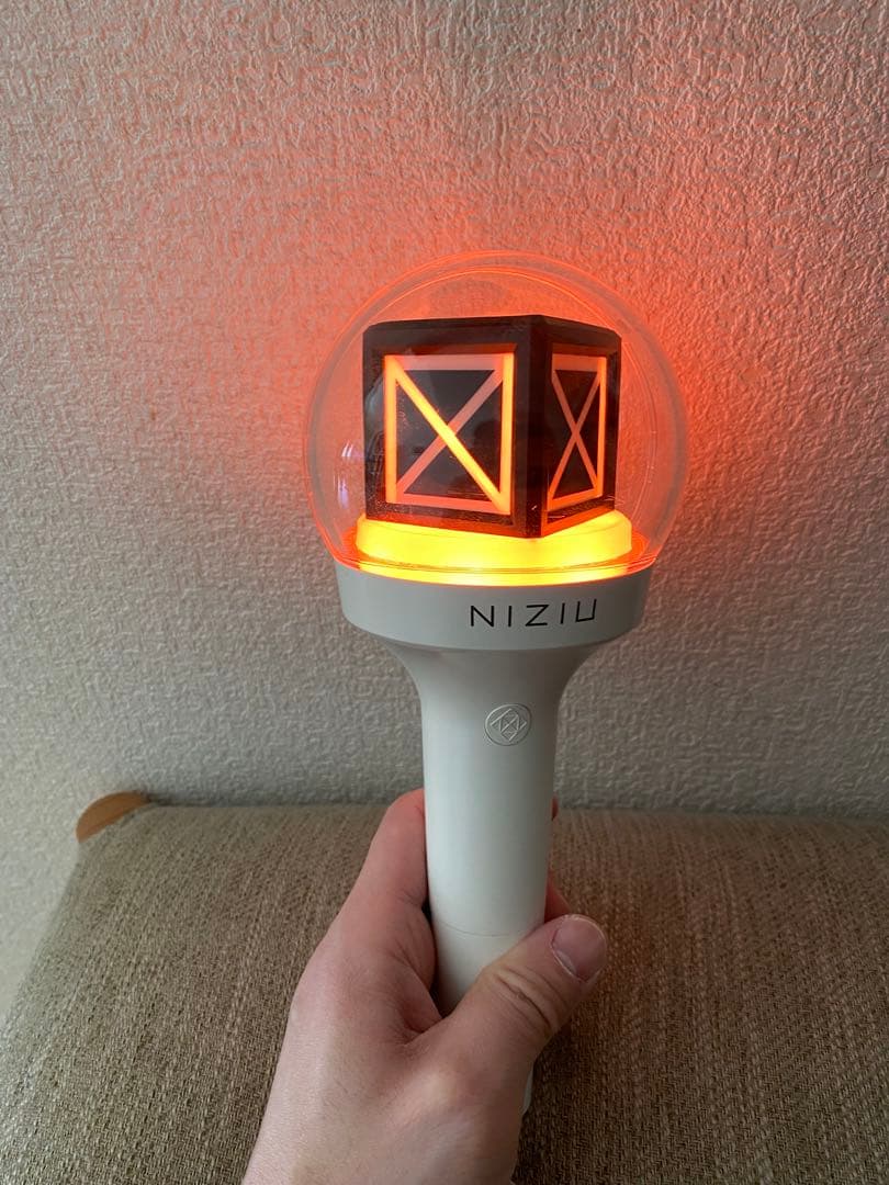 NiziU ペンライト 2本セット ケース付き