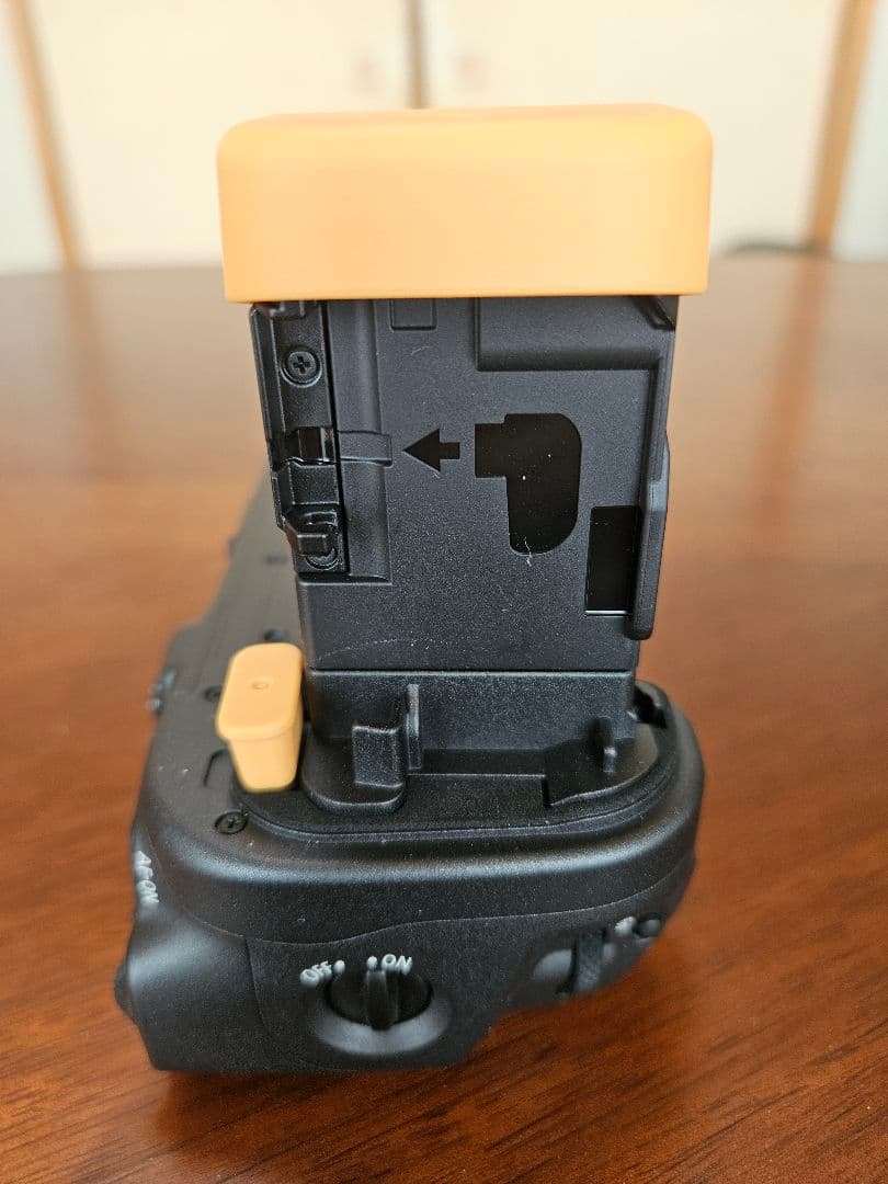 Canon BG-R20 縦位置グリップ(美品)+バッテリー LP-E6Pセット - メルカリ