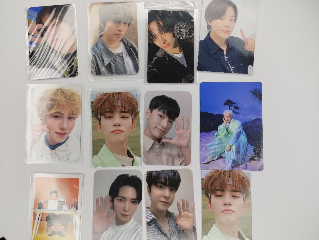 K-POP フォトカード 卸売・まとめ売り｜BTS . バラ売り可