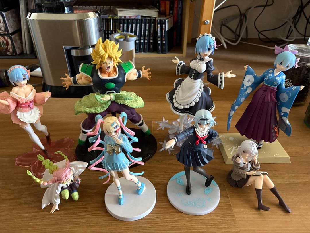 フィギュア 8個 まとめ売り - メルカリ