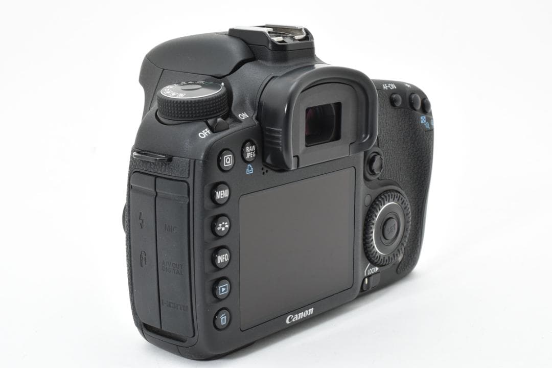 ■ 美品 ■ キヤノン　Canon EOS 7Dボディ《元箱付き》