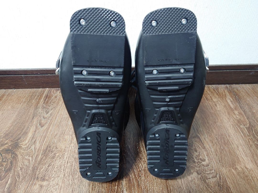 美品即日発送 NORDICA CRUISE スキーブーツ 25.0〜25.5cm