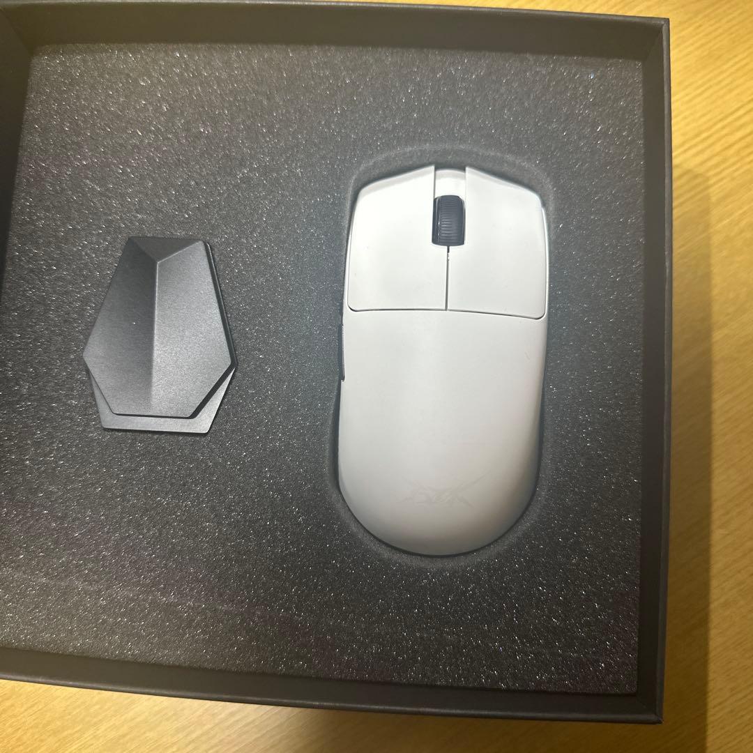 ホワイト ワイヤレスマウス 8kドック Amazon.co.jp: ATK ワイヤレス ゲーミングマウス Blazing Sky F1