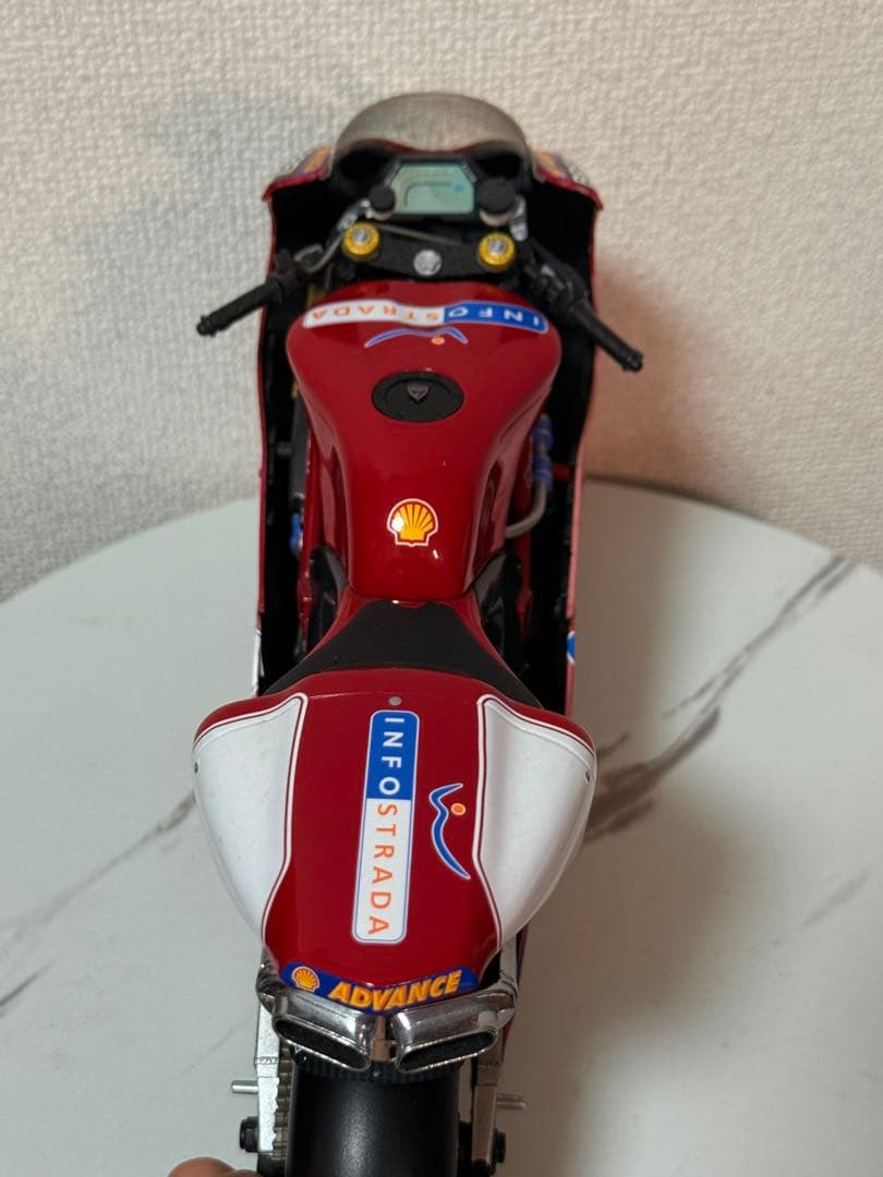 希少・1/6】ドゥカティ Desmosedici GP3 金属製模型 - メルカリ