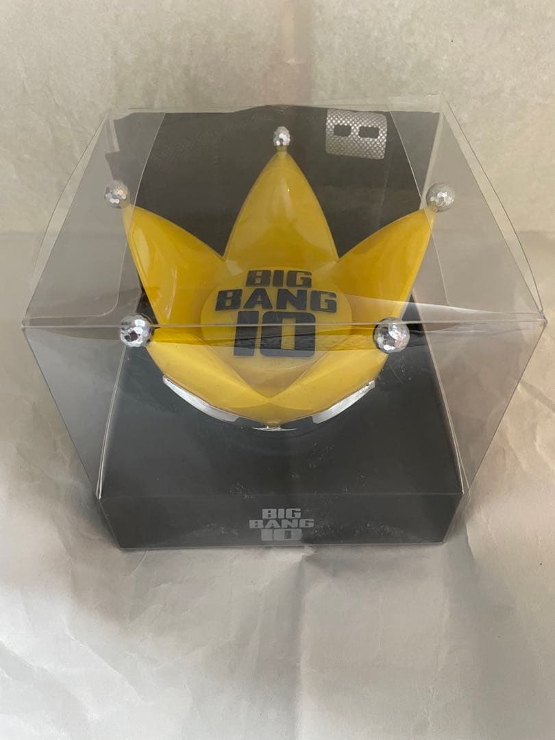 G-DRAGONライトリング.ペンライトver4.10th.金テープ+おまけ - メルカリ