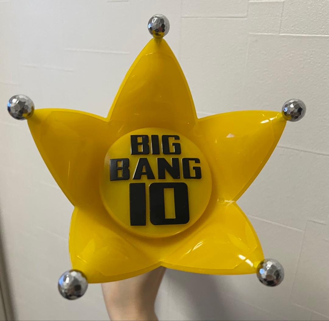 G-DRAGONライトリング.ペンライトver4.10th.金テープ+おまけ - メルカリ