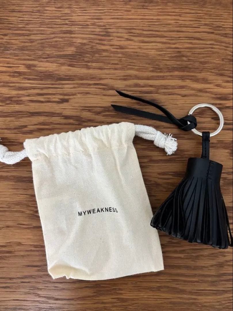 小物 MY WEAKNESS SCALA TASSEL TOSCANA LEATHER KEY TASSEL - ONYX - Samuel and Sons