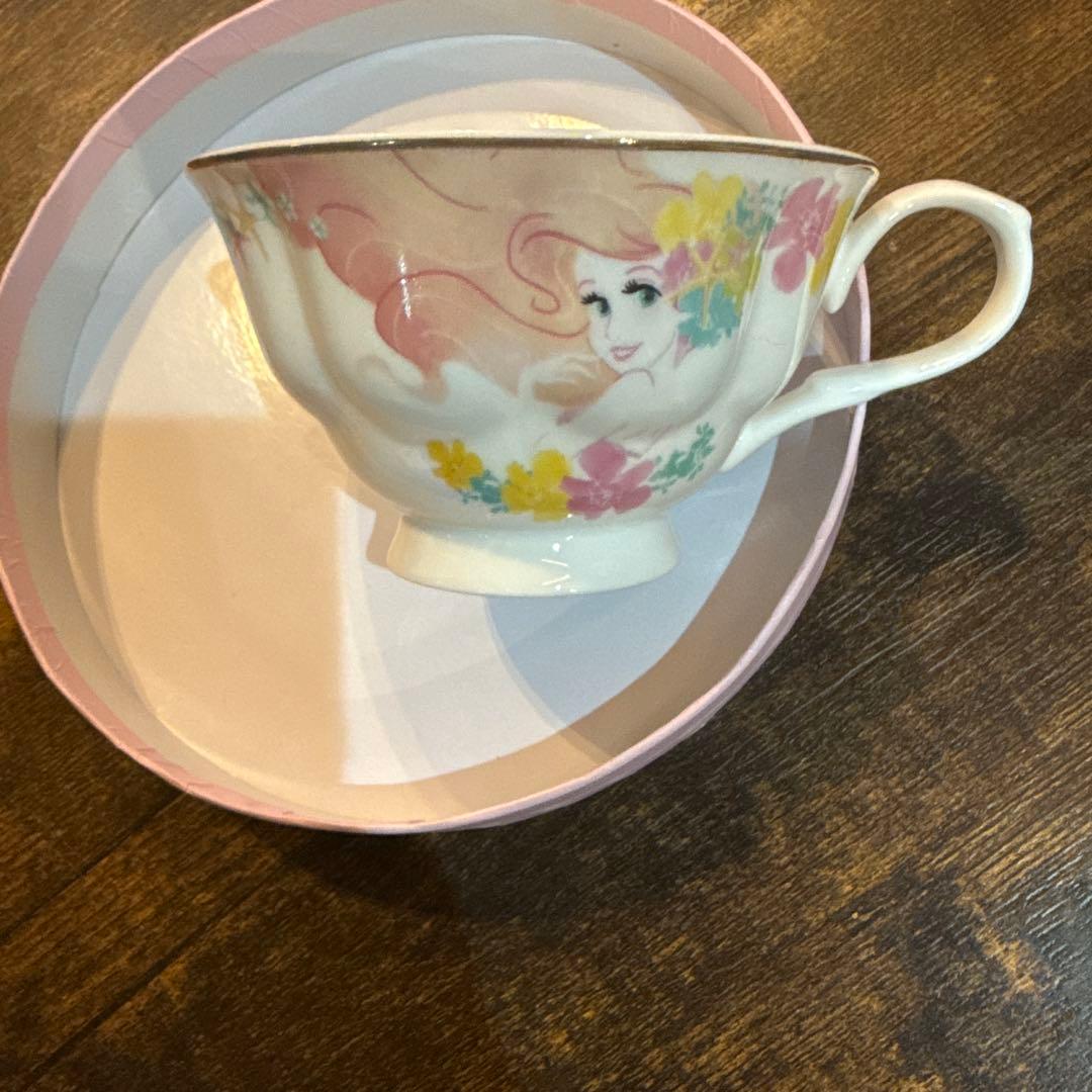 ディズニーティーカップセット（3個）　ベル　ラプンツェル　アリエル