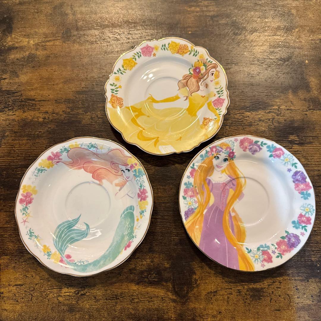 ディズニーティーカップセット（3個）　ベル　ラプンツェル　アリエル