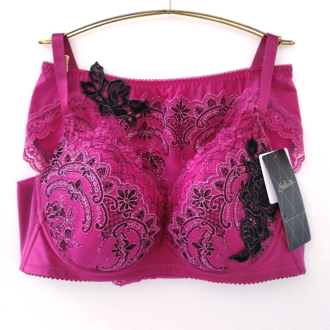 【新品】ワコール《サルート》74group 小さく見せるブラ E75/L