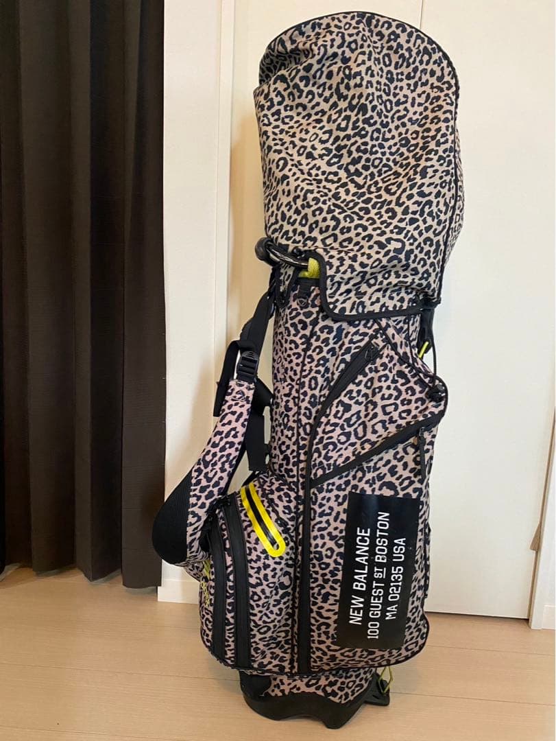 希少ニューバランスレオパード柄スタンドキャディバック - メルカリ